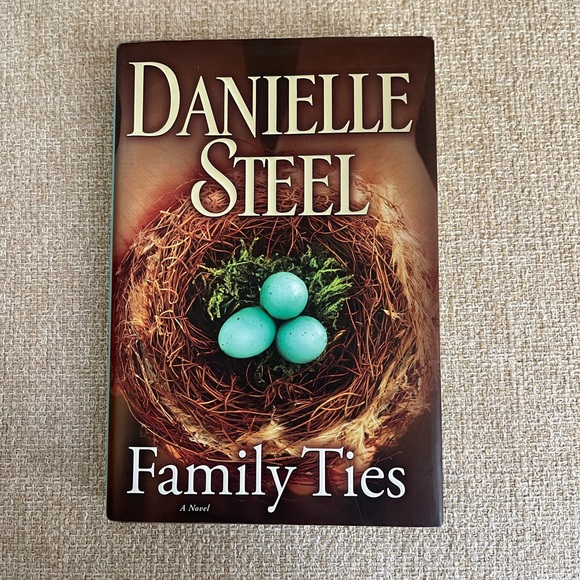 Family Ties by Daniel Steele Hardcover First Edition - Picture 1 of 4